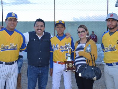 Gana Nuevo Ideal campeonato de beisbol en Santiago Papasquiaro