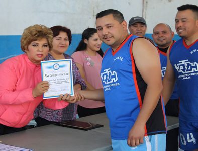 Premian en Canatlán a participantes del Torneo de Baloncesto “Chavita Carrasco”