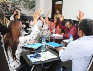 Ratifica Cabildo de Cuencamé a Juez Administrativo y Contralor Municipal