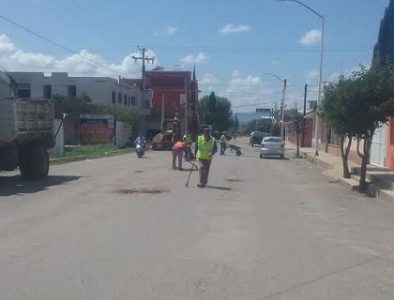 En marcha, acciones de bacheo en el municipio de Vicente Guerrero