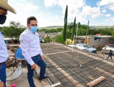 Techo seguro y piso firme para 62 familias de Peñón Blanco