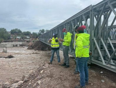 Suspenden paso de autobuses y camiones de carga en puente provisional de San Antonio, Rodeo