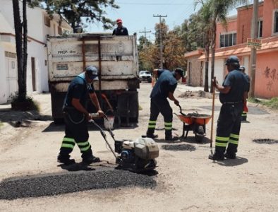 Municipio de Durango despliega cuadrillas de bacheo por toda la ciudad