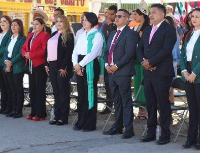 Realizan desfile del 16 de septiembre en Vicente Guerrero