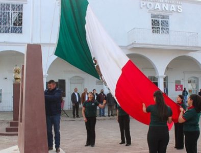 La Bandera simboliza unidad, valor, amor y patriotismo: Araceli Aispuro