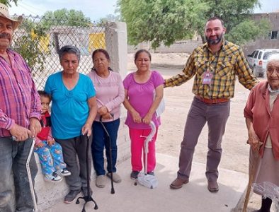 Entrega DIF municipal de Cuencamé dispositivos funcionales en comunidades