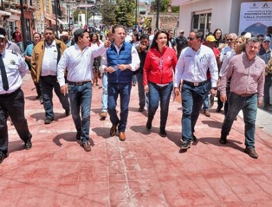 Con mejores calles y nuevos proyectos, impulsa Esteban economía de Pueblo Nuevo
