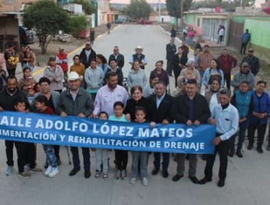 Presidenta Municipal de Poanas entrega primera etapa de pavimentación de la calle Adolfo López Mateos