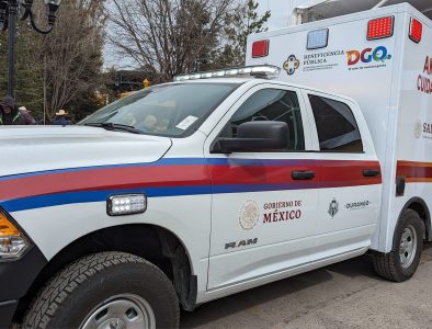 Recibe Mezquital 6 ambulancias para diversas regiones del municipio