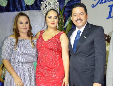 Coronación de María Eugenia da inicio a la Feria del Queso y la Manzana 2017
