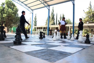 Promueve Cuencamé encuentros de ajedrez en instituciones educativas