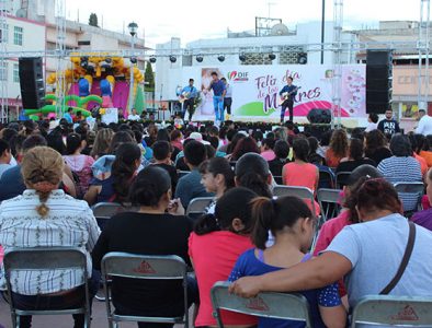Celebran en Vicente Guerrero el Día de las Madres
