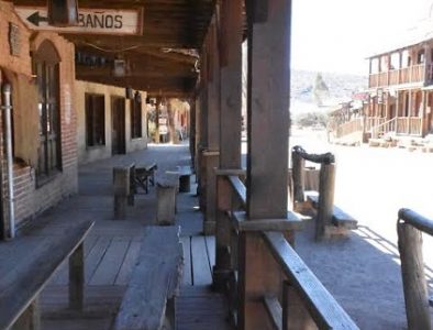 Continúan trabajos en Paseo del Viejo Oeste