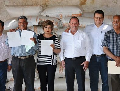 Productores reciben pago de frijol manchado