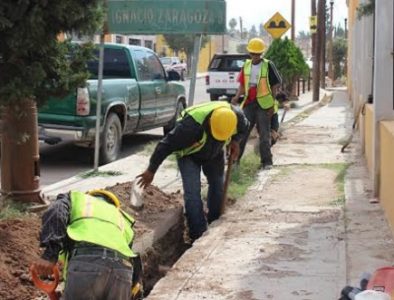 Comienza rehabilitación de banquetas en Nombre de Dios