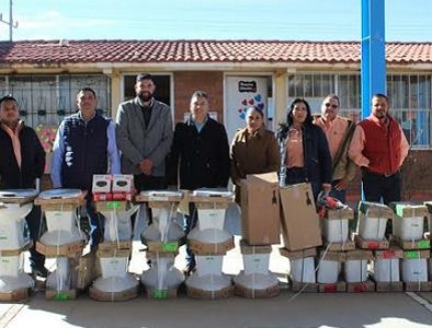 Gobierno de Guadalupe Victoria entrega apoyos al Centro de Atención Múltiple