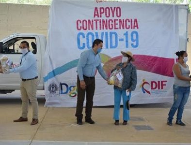 Apoyan con despensas a las personas más vulnerables de Peñón Blanco