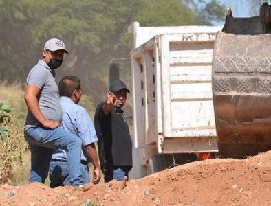 Comienzan trabajos de desazolve en arroyos de la comunidad La Joya