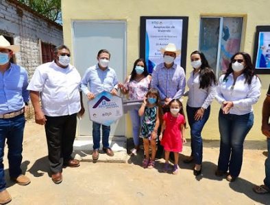 Entrega Gobernador recámaras adicionales a 35 familias más en Tamazula