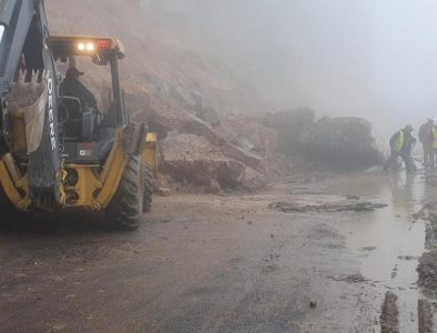 Atiende Gobierno de Mezquital derrumbes en carretera Durango – Guadalajara