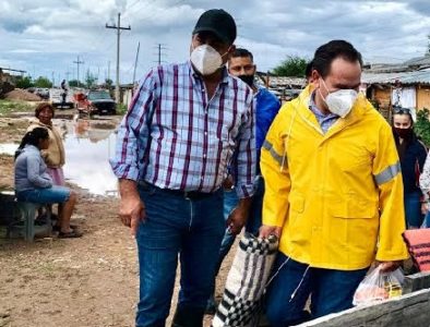 Diputados panistas entregan apoyos por lluvias