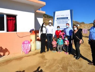 Entrega Gobernador acciones de vivienda y obra social en Tamazula