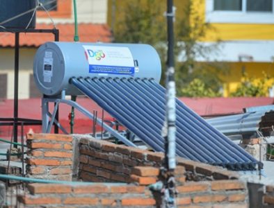 Más de 6 mil familias vulnerables ya tienen un boiler solar: Aispuro