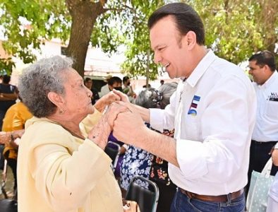Medicamento seguro para los adultos mayores, garantiza Esteban Villegas