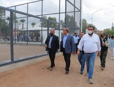 Entrega Salum la Unidad Deportiva 45