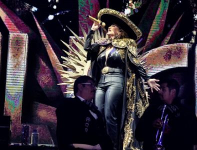 Alicia Villarreal y Tropicalísimo Apache encienden la fiesta del festival ‘Como La Laguna Ninguna’