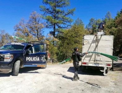 Localizan en la libre a Mazatlán a trabajador desaparecido con todo y camioneta de trabajo