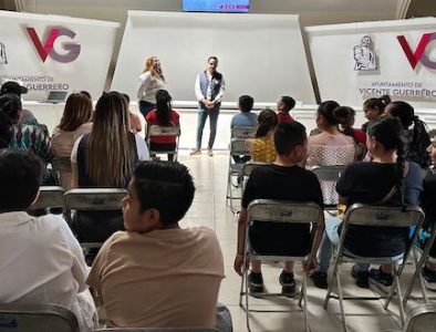 Imparten plática en Vicente Guerrero sobre el cuidado de la información y protección a menores