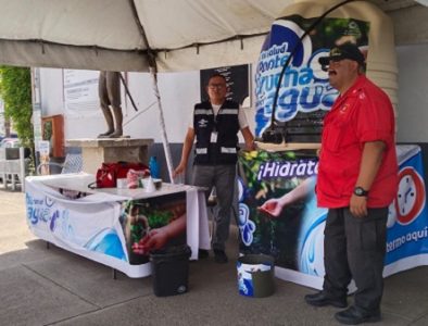 Duranguenses acuden a los Centros de Hidratación