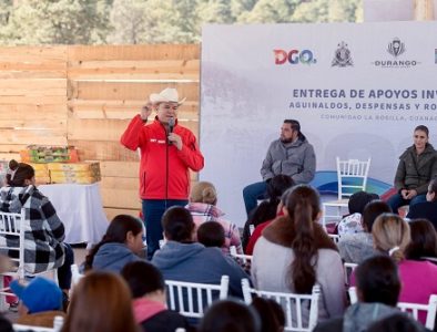 ‘Al congelador de México’, Marisol y Esteban llevan apoyos invernales para su gente