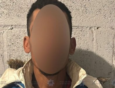 Policías estatales detienen en Gómez Palacio a tres hombres con droga