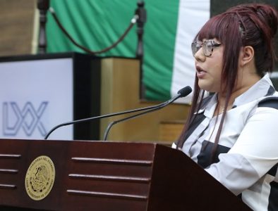 Promueve Delia Enríquez licencias de paternidad y maternidad en caso de adopción