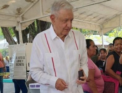 Reaparece López Obrador en elección judicial
