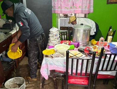 Mando Único brinda ayuda a familias de San Bernardo que sufrieron inundaciones en sus viviendas
