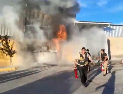 Controlan incendio en tienda comercial de Rodeo; no hubo personas lesionadas