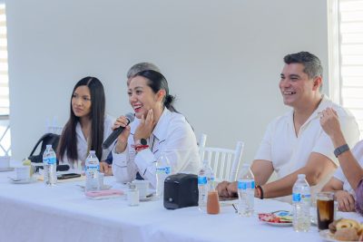 Betzabé Martínez se reúne con medios previo a su toma de protesta en Gómez Palacio