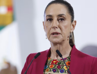 México entregó a EE.UU. a 26 integrantes del crimen organizado; Sheinbaum asegura que fue una decisión soberana