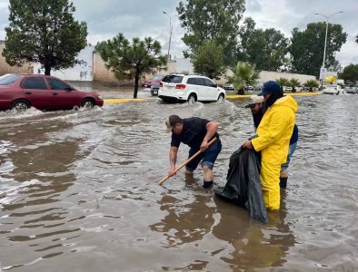 Saldo de lluvias en Durango: encharcamientos en más de 30 colonias y más de 40 reportes atendidos