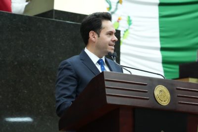 Impulsa Alejandro Mojica Ley para proteger y proyectar al mezcal artesanal