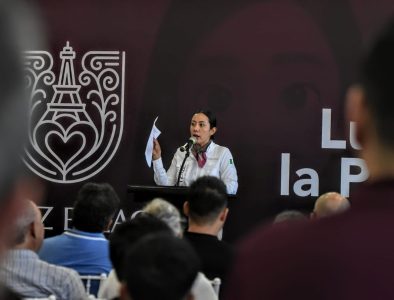 Atiende Betzabé Martínez necesidades y planteamientos de comerciantes establecidos