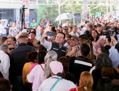 Vecinos reconocen a Esteban y Toño por obra que garantizará agua a ocho colonias de la capital