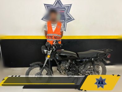 Policía Municipal detiene a varón por conducir motocicleta con reporte de robo