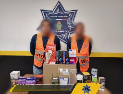 Detienen a dos personas por presunto robo en una forrajería