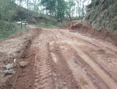 Realizan trabajos de rehabilitación en la carretera Canillas–Tayoltita