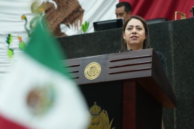 Impulsan correcto uso del español  y talento científico de estudiantes