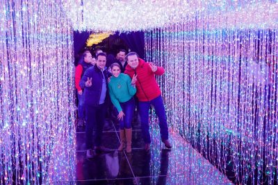 Iluminan Esteban y Toño nuestra casa con tradicional Alumbrado Navideño